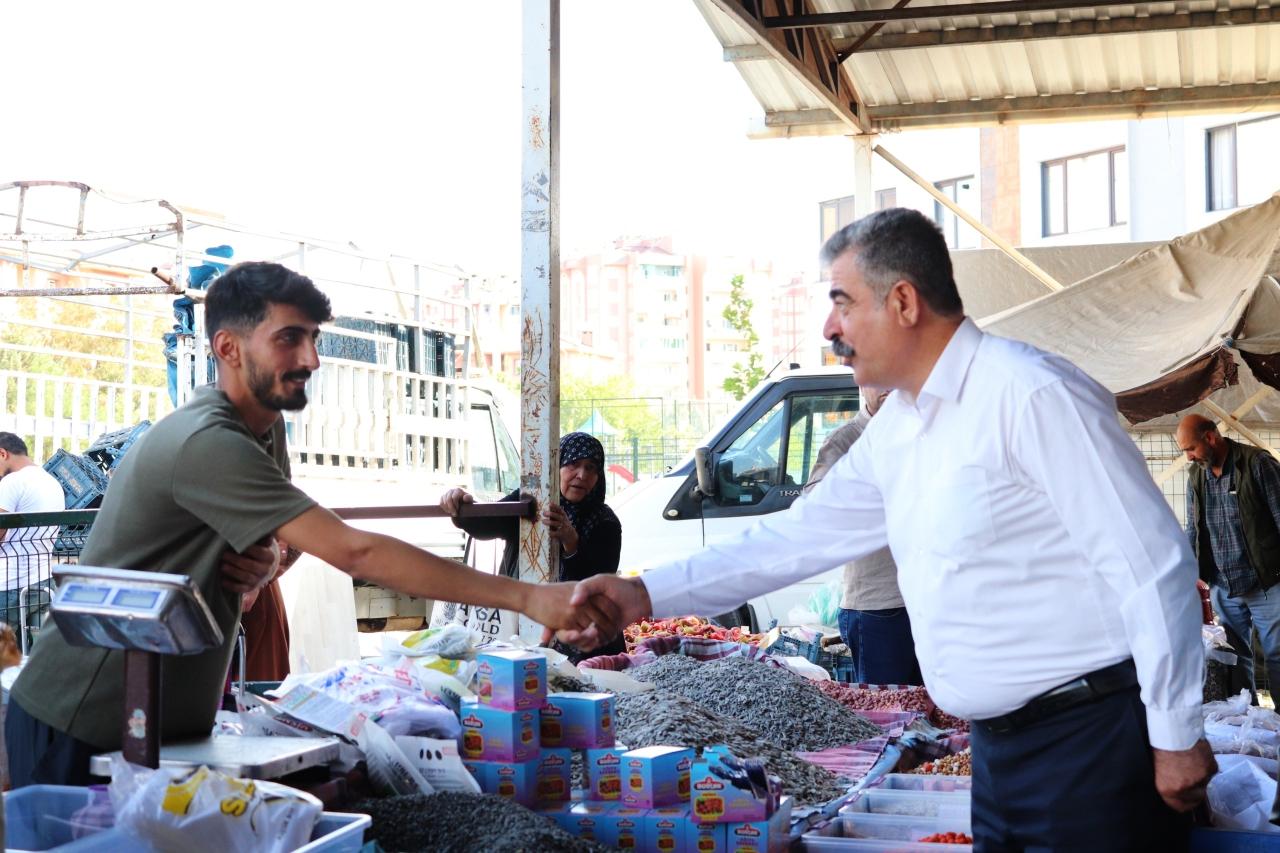 Eş Başkan Mehmet Ergün Pazarın Sorunlarını Dinledi