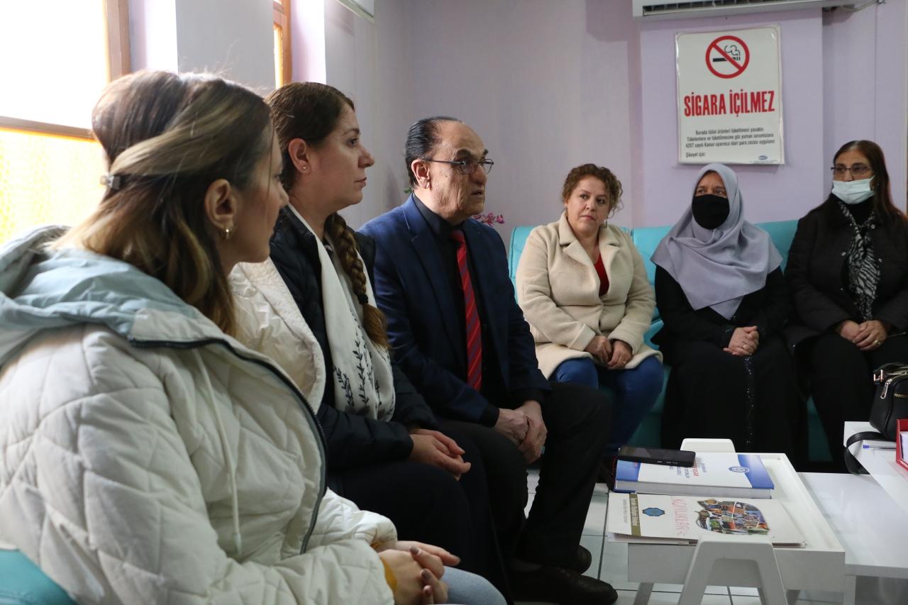 Eş Başkan Akdağ’dan Kanserle Mücadele Eden Kadınlara Dayanışma Ziyareti
