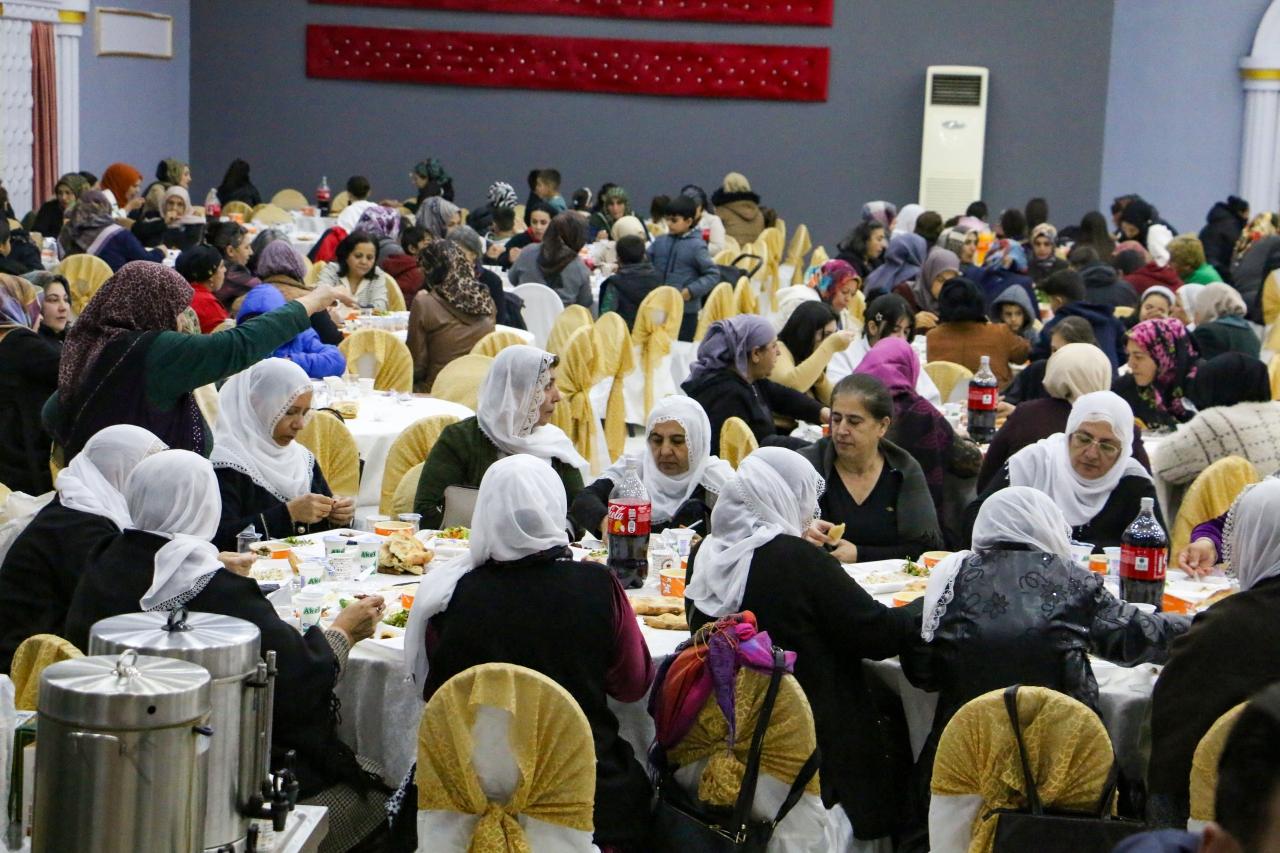 Yenişehir Belediyesi olarak kadın yurttaşlarla iftar soframızda buluştuk.