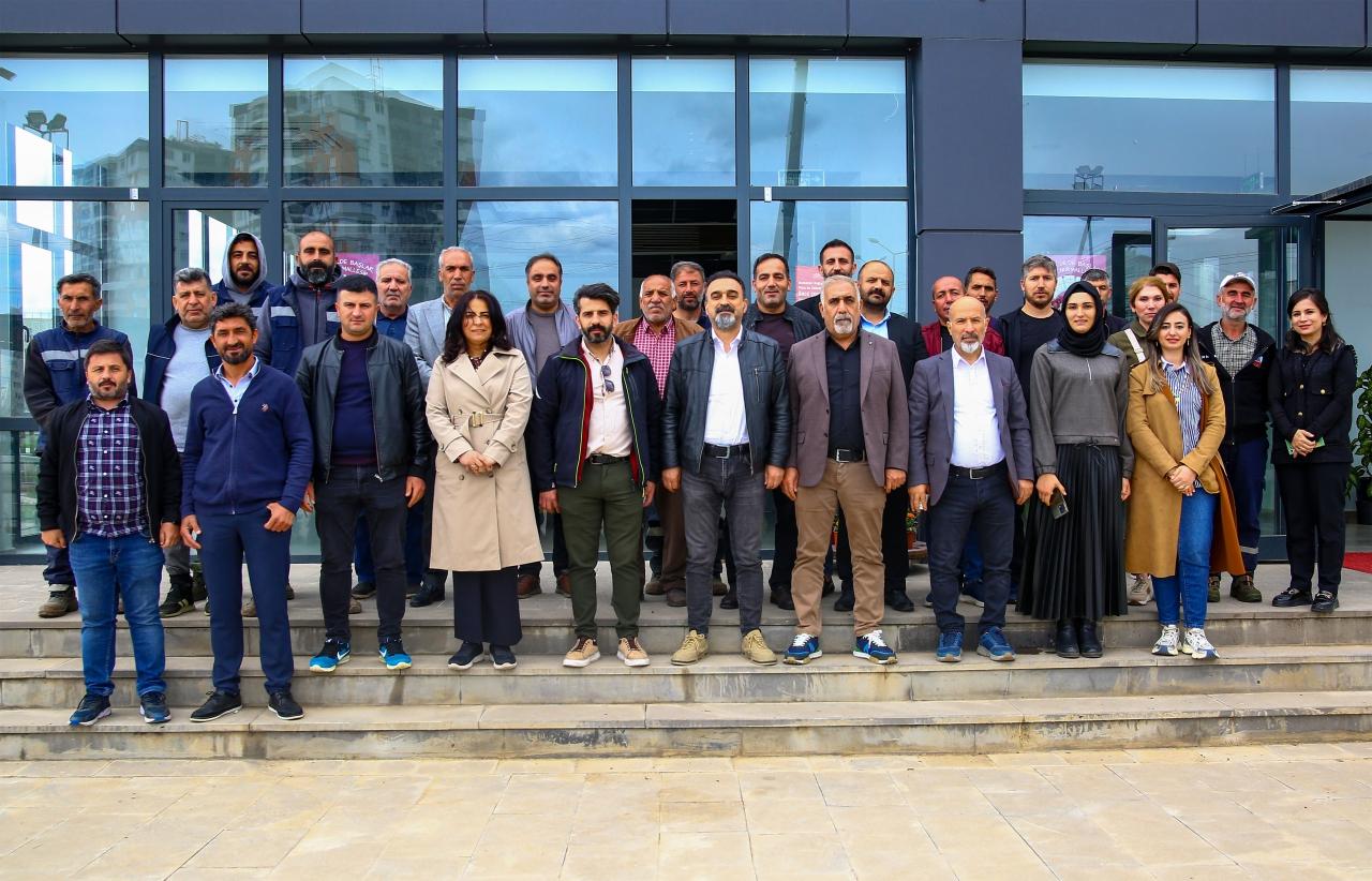 Nev Bahçe’de Çiftçilere Aşı ve Budama Eğitimi Verildi