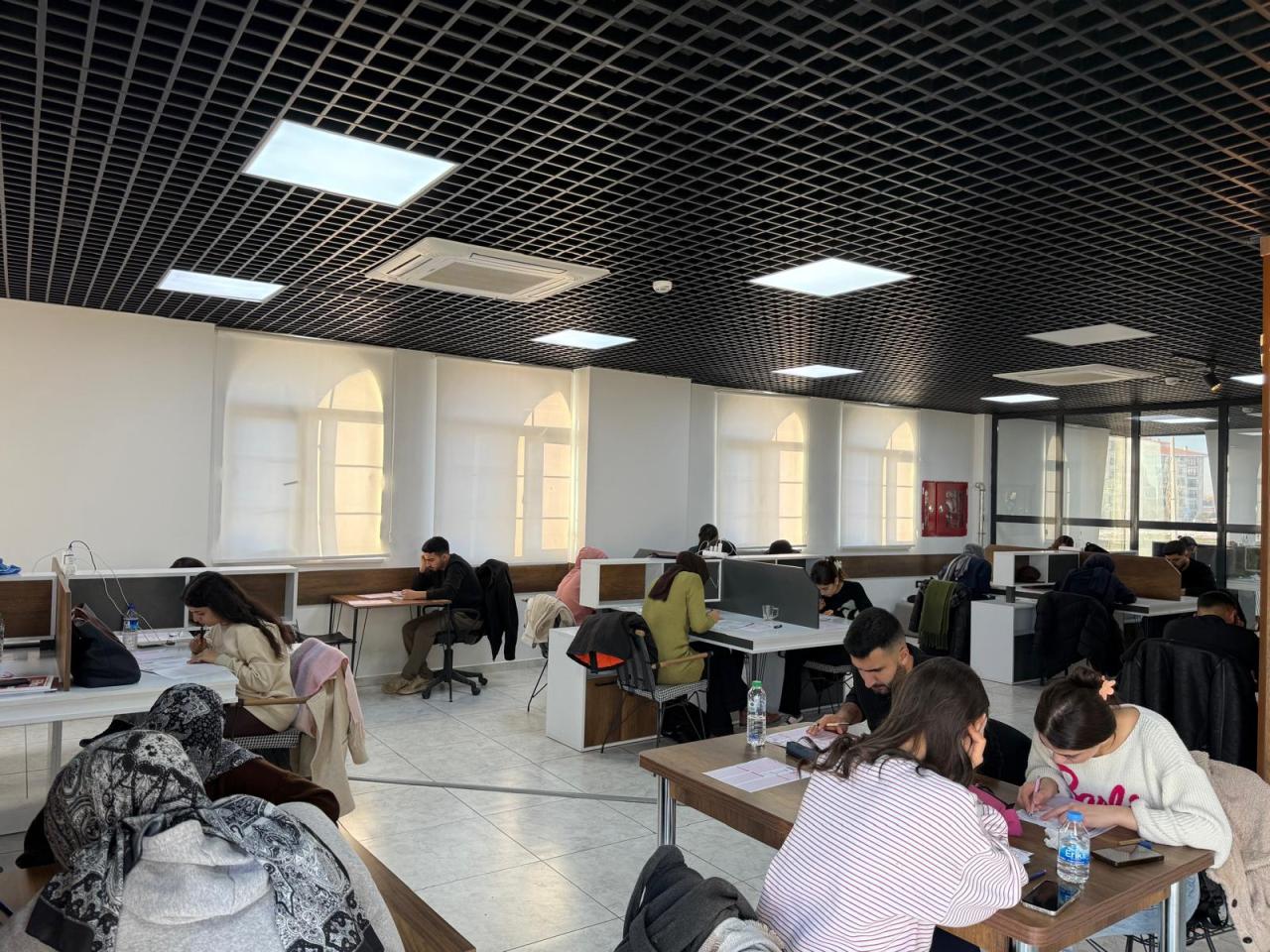 Edebiyat Evi Kütüphanemizde Deneme Sınavı Heyecanı
