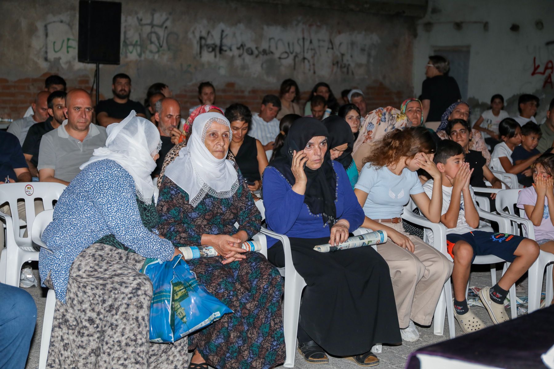 Cumhuriyet Mahallesi'nde Halkın Talepleri Yerinde Dinlendi